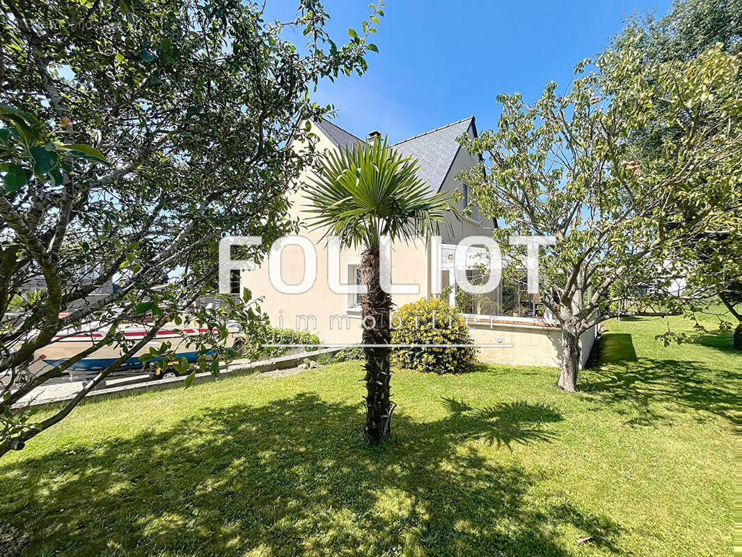 Maison à BRICQUEVILLE-SUR-MER