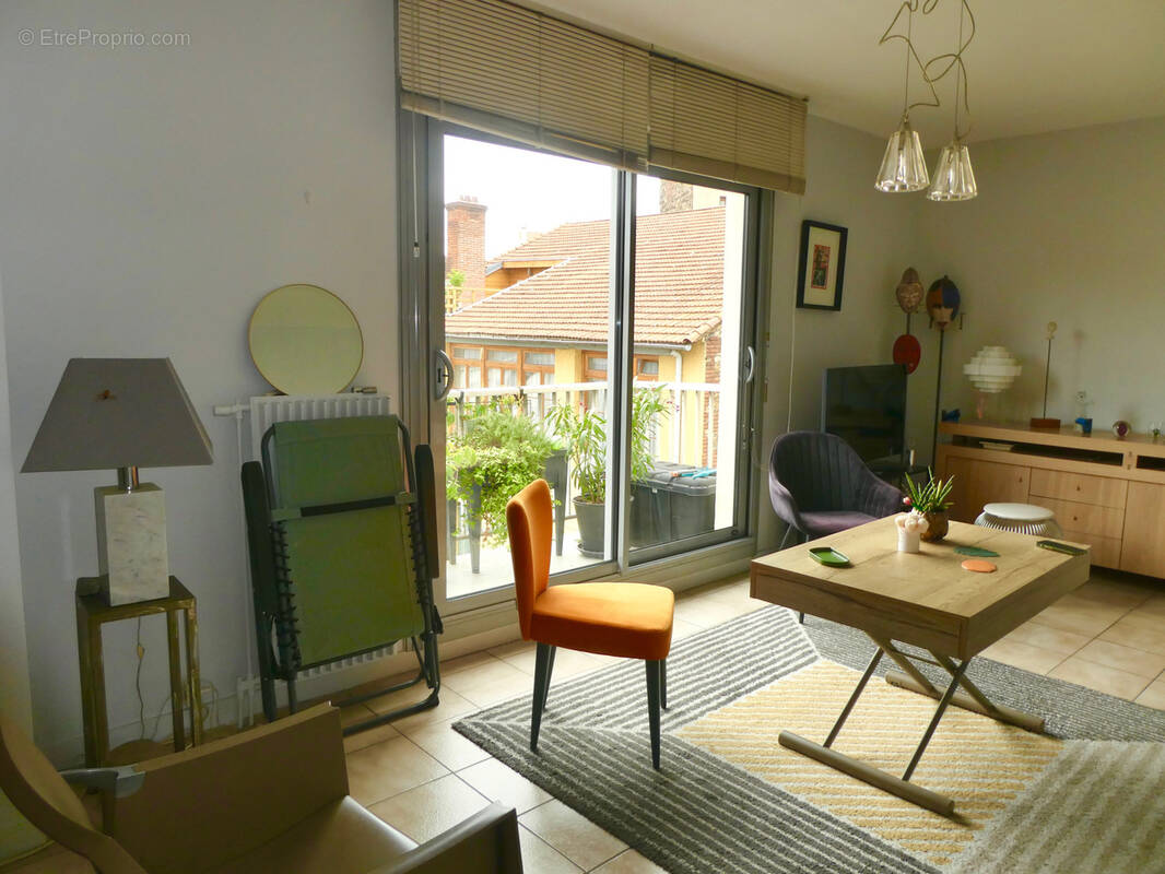 Autre à SAINT-ETIENNE