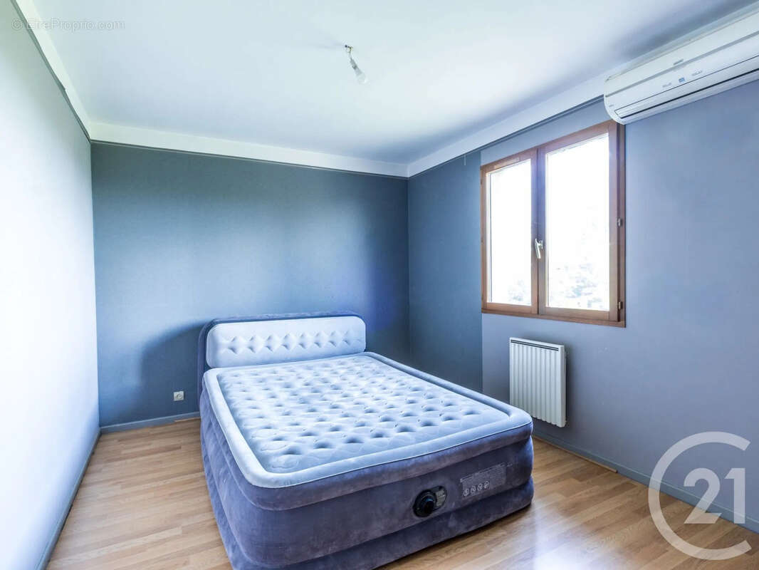 Maison 120 m² à Jassans-Riottier  - photo 7