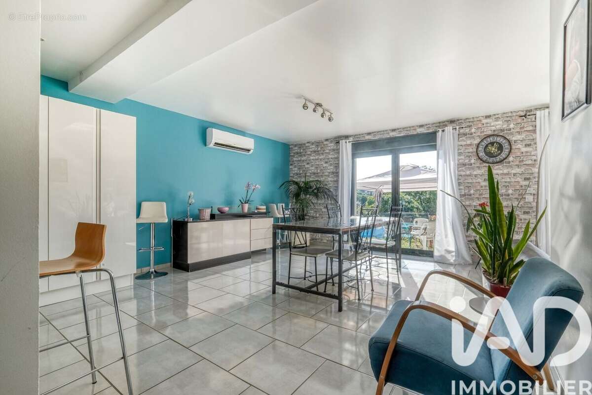 Photo 2 - Maison à NANTEUIL-LES-MEAUX