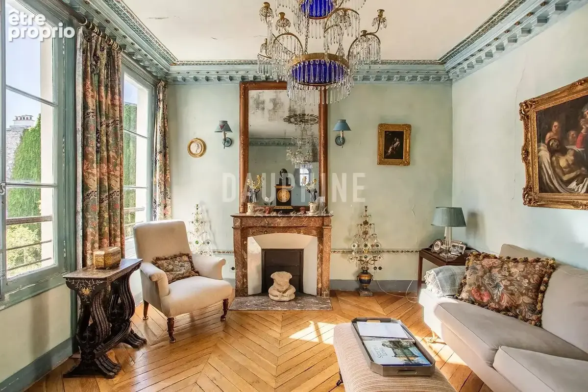 Appartement à PARIS-7E