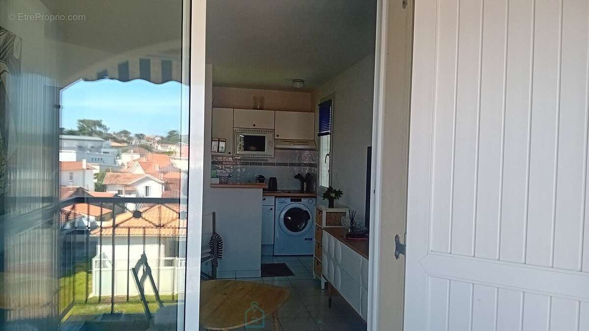 Appartement à VAUX-SUR-MER