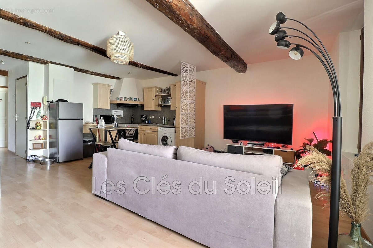 Maison à CUERS