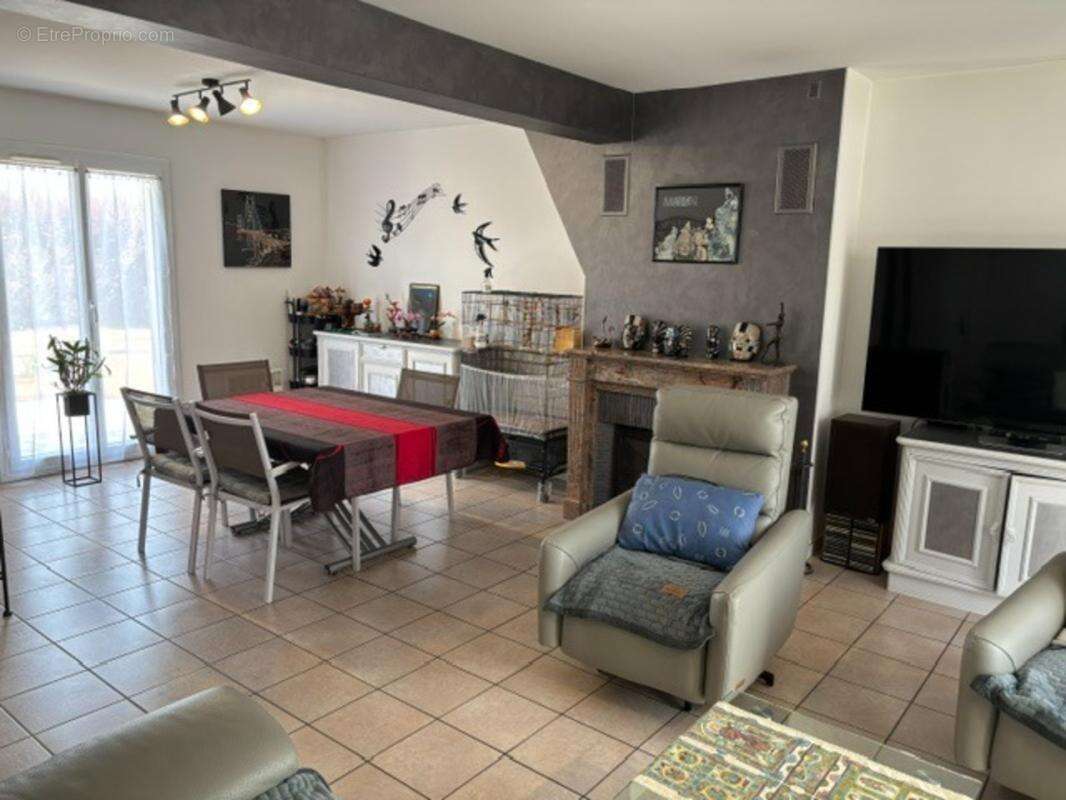 Maison à vendre 6 pièces secteur CLAYE SOUUILLY - photo 2