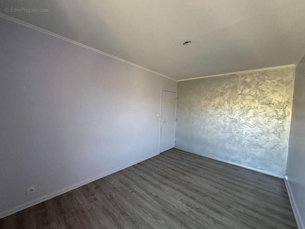 Appartement 92 m² à Privas  - photo 9