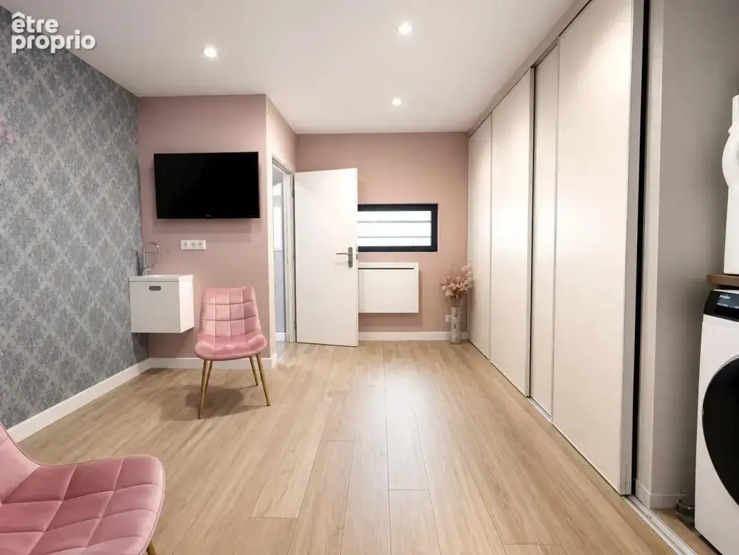 Maison de 7 pièces de 360 m² à Moncourt-Fromonville - photo 14