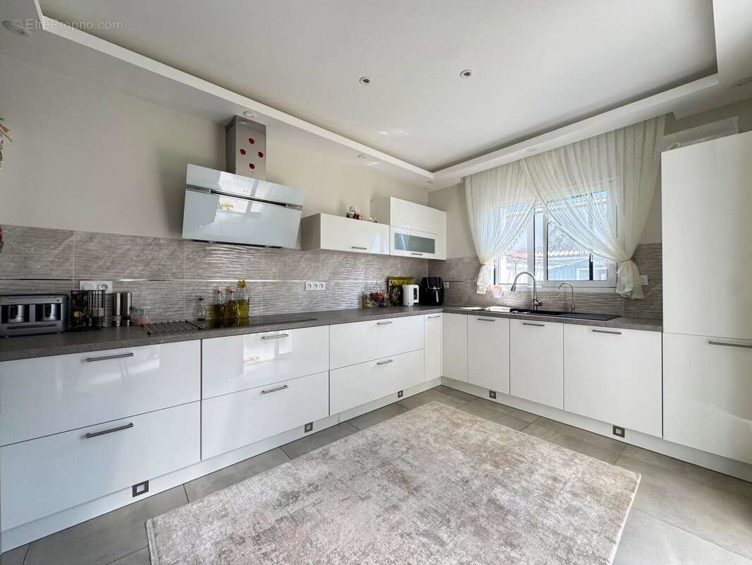 Maison à SAINT-XANDRE