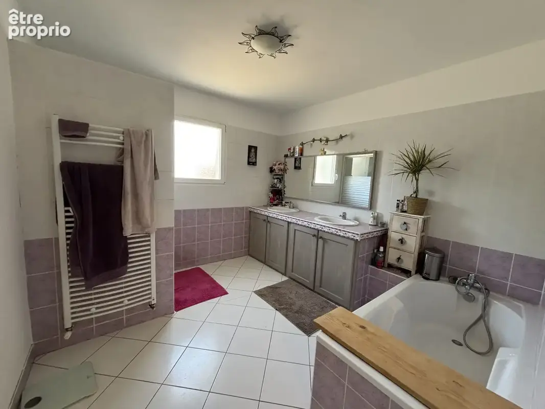 Maison 6 pièces 142 m² à vendre à Romans-Sur-Isere (26100) - photo 6