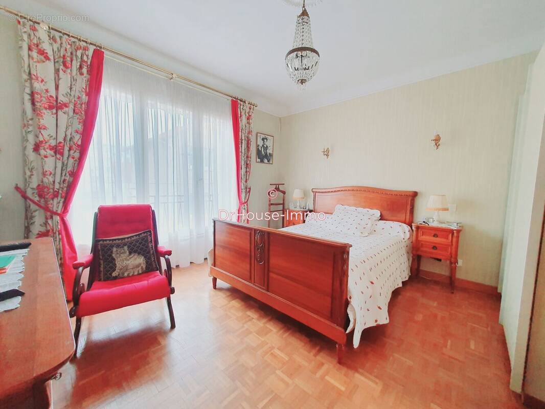 Maison à BOIS-COLOMBES