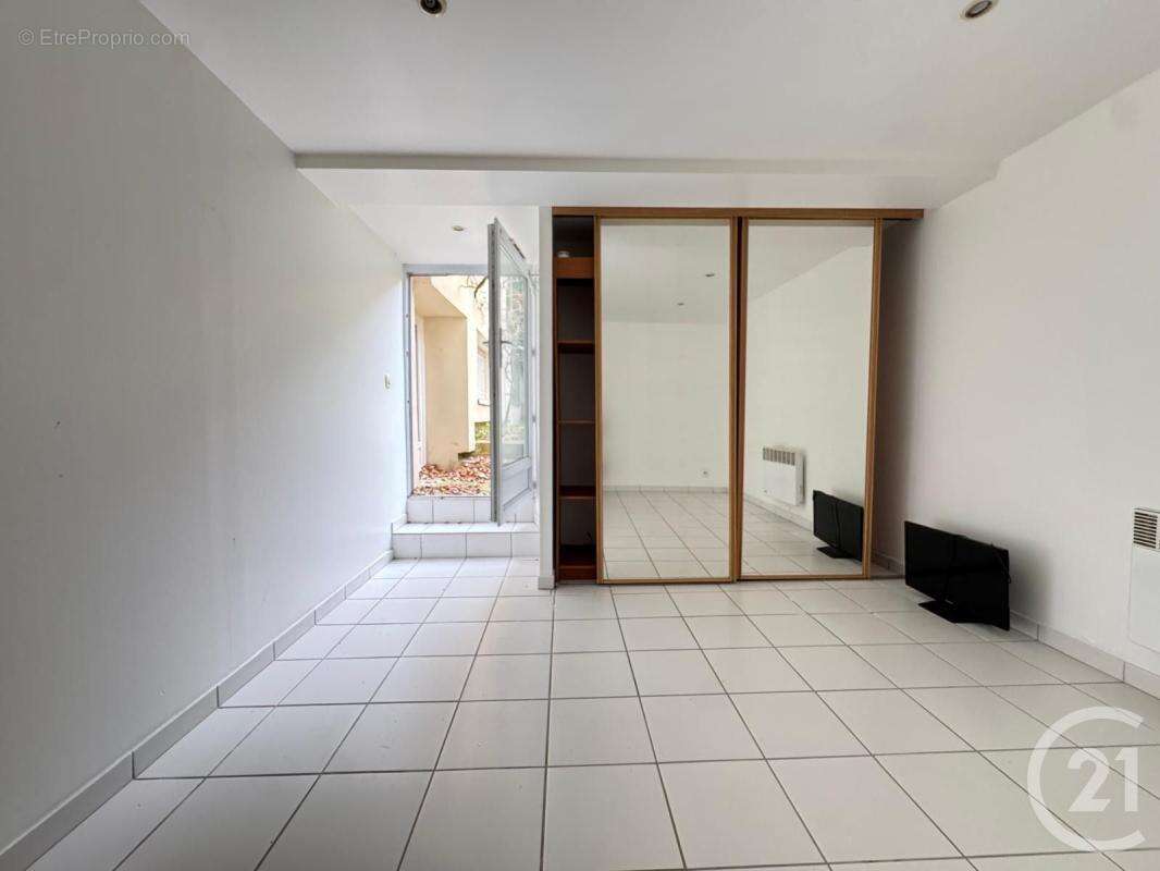 Appartement à FONTENAY-SOUS-BOIS