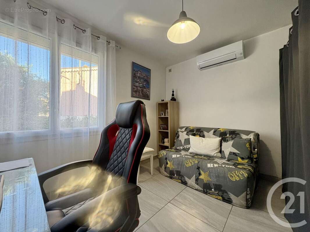 Appartement à SIX-FOURS-LES-PLAGES