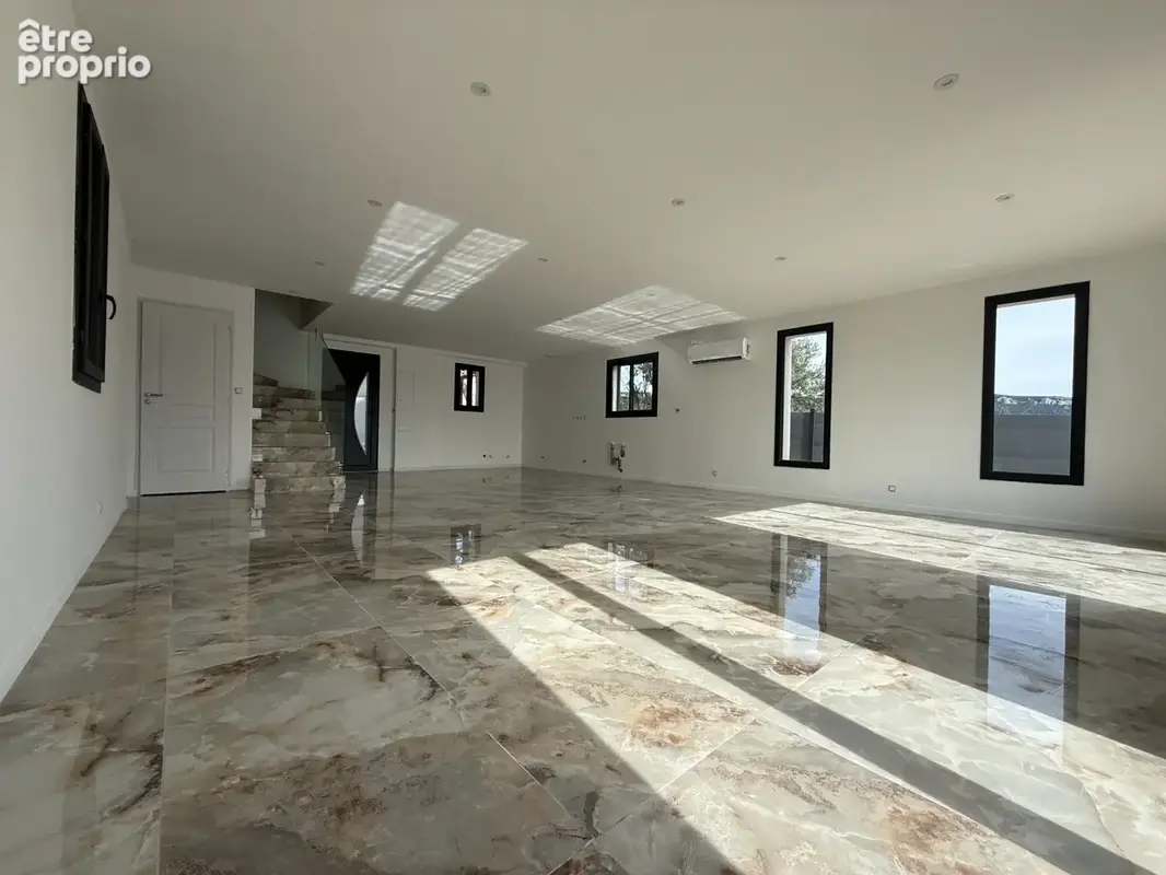Maison à vendre 4 pièces TOULON (83) - photo 5