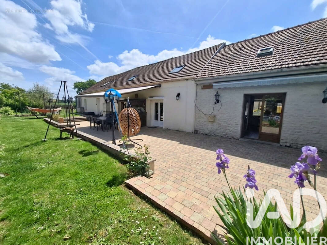 Maison 152 m² à Crepy-En-Valois  - photo 5