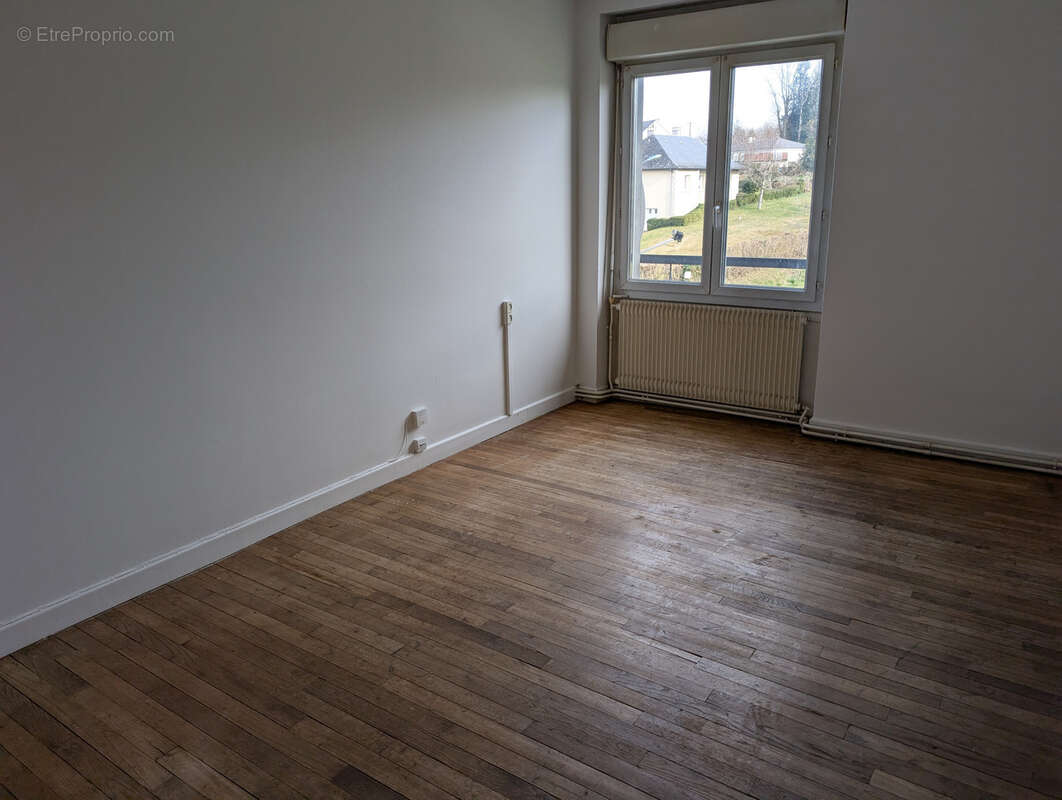 Appartement à LUBERSAC