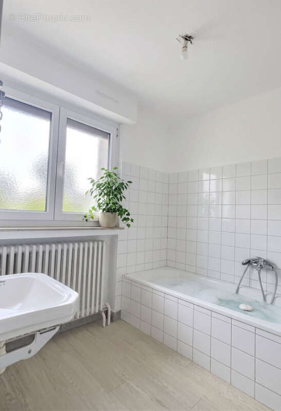 Maison familiale- Saint Avold -7 chambres- 233 m2- Terrain 16.85 ares - photo 13