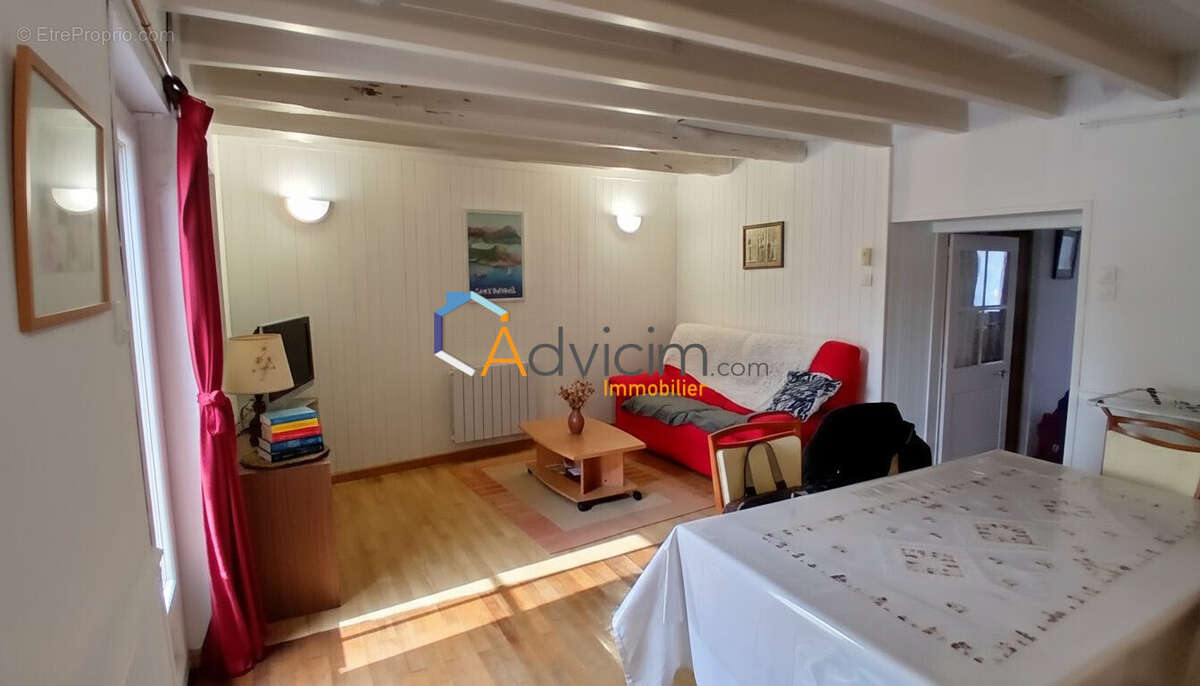 Maison à CHARENTON-DU-CHER