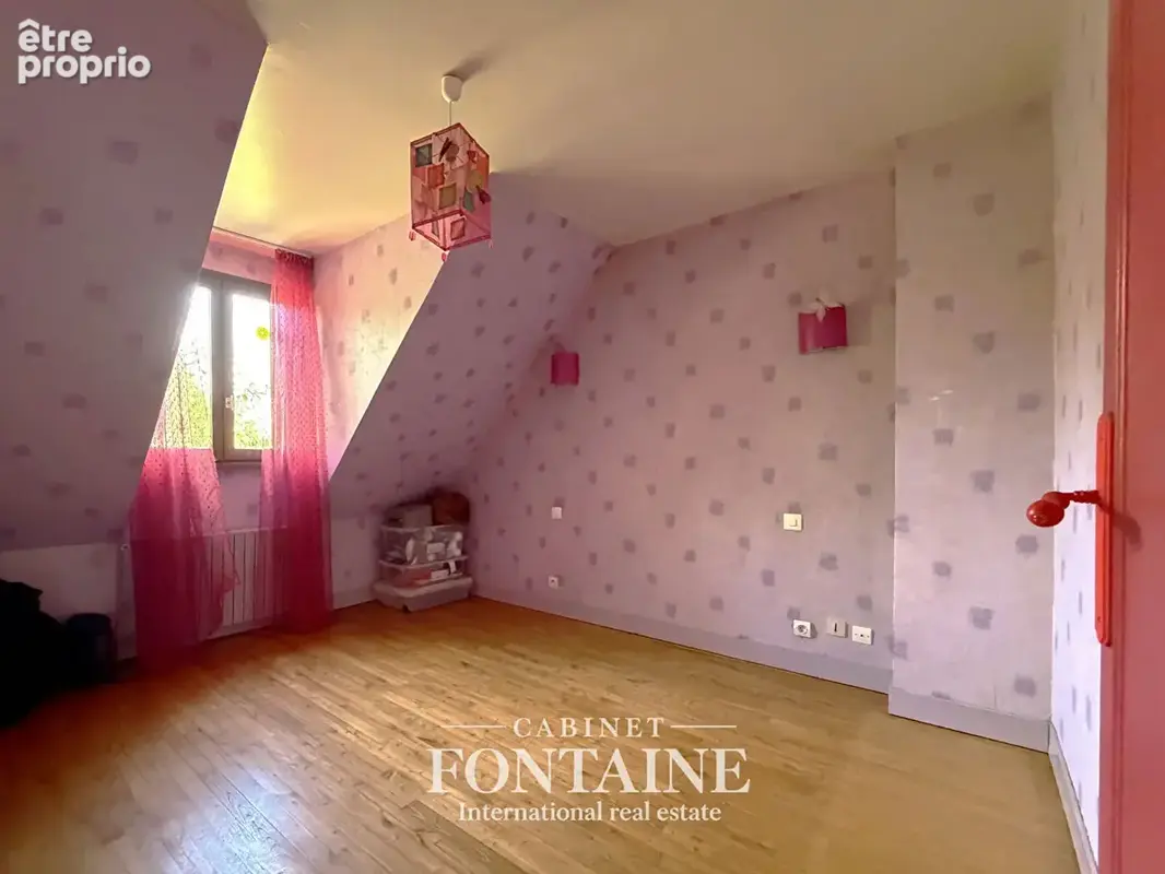 Beauvais Pavillon familial de 120 m² avec sous-sol total de plus de 150 m² - photo 5