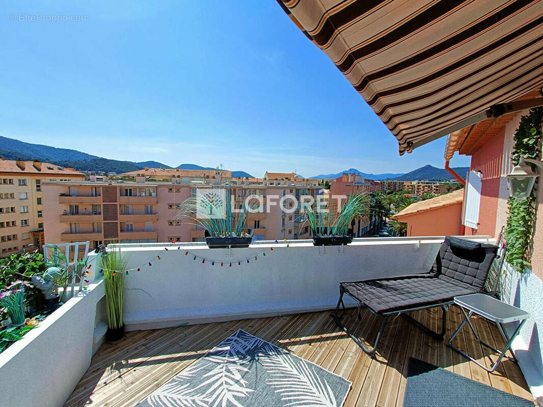 Appartement à HYERES
