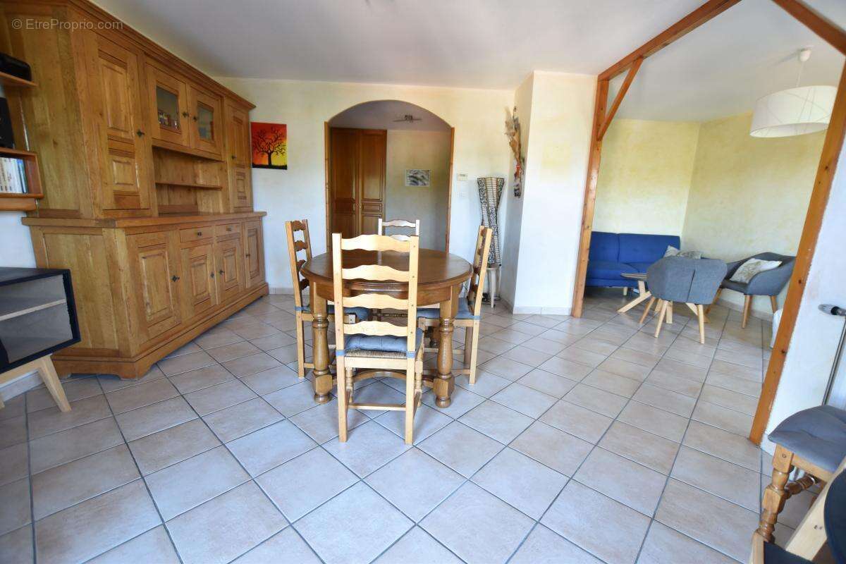 Appartement à FRANCHEVILLE
