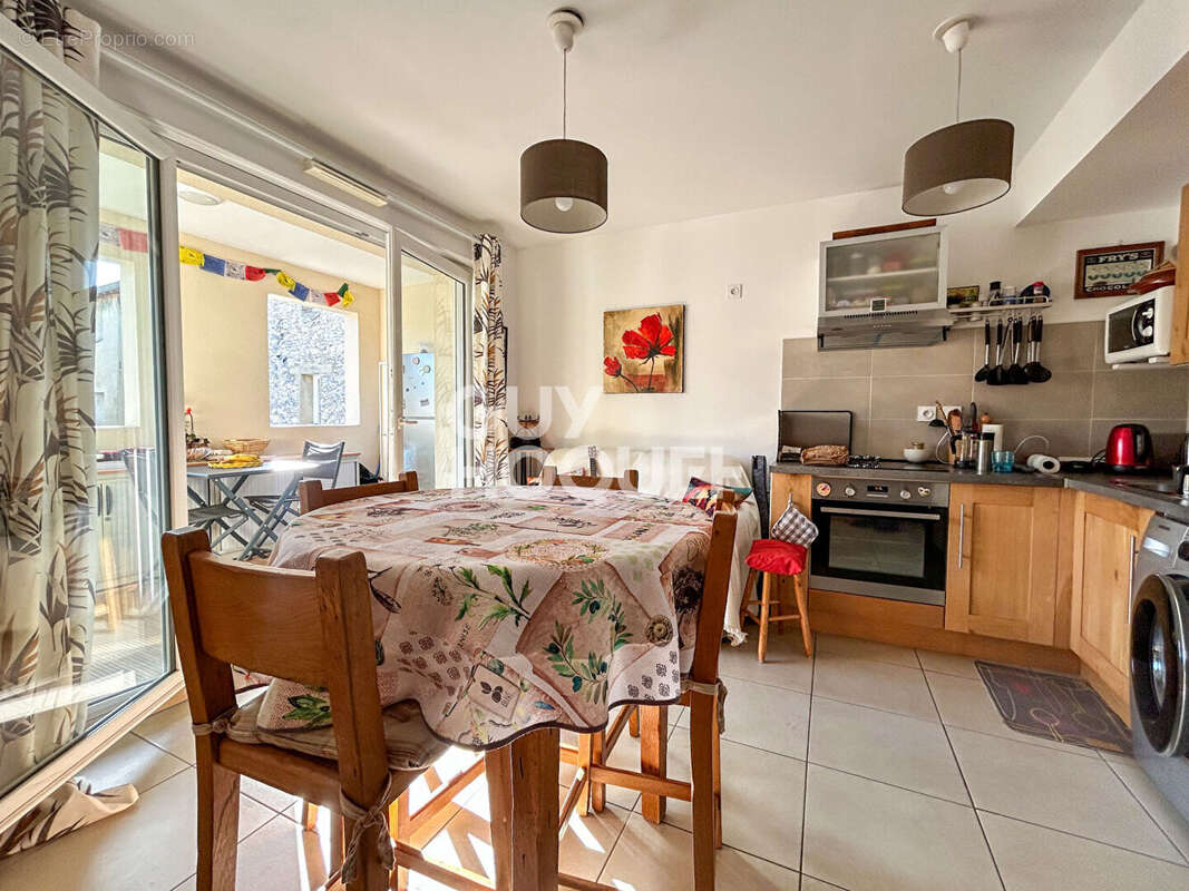 Appartement à L'ISLE-SUR-LA-SORGUE