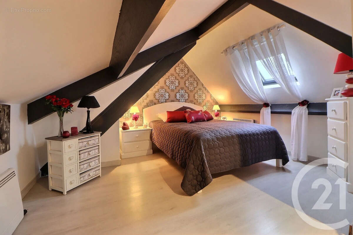 Maison à AULNAY-SOUS-BOIS