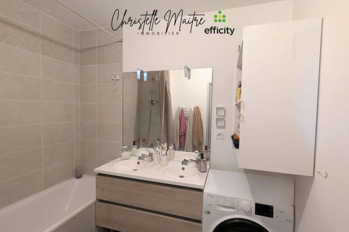 Appartement à SAINT-MARTIN-DE-CRAU