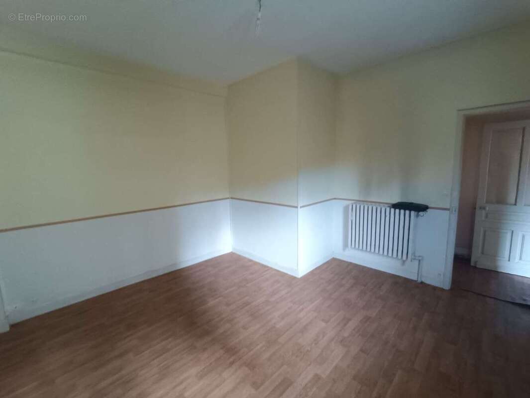 Appartement 85 m² à Tulle  - photo 32