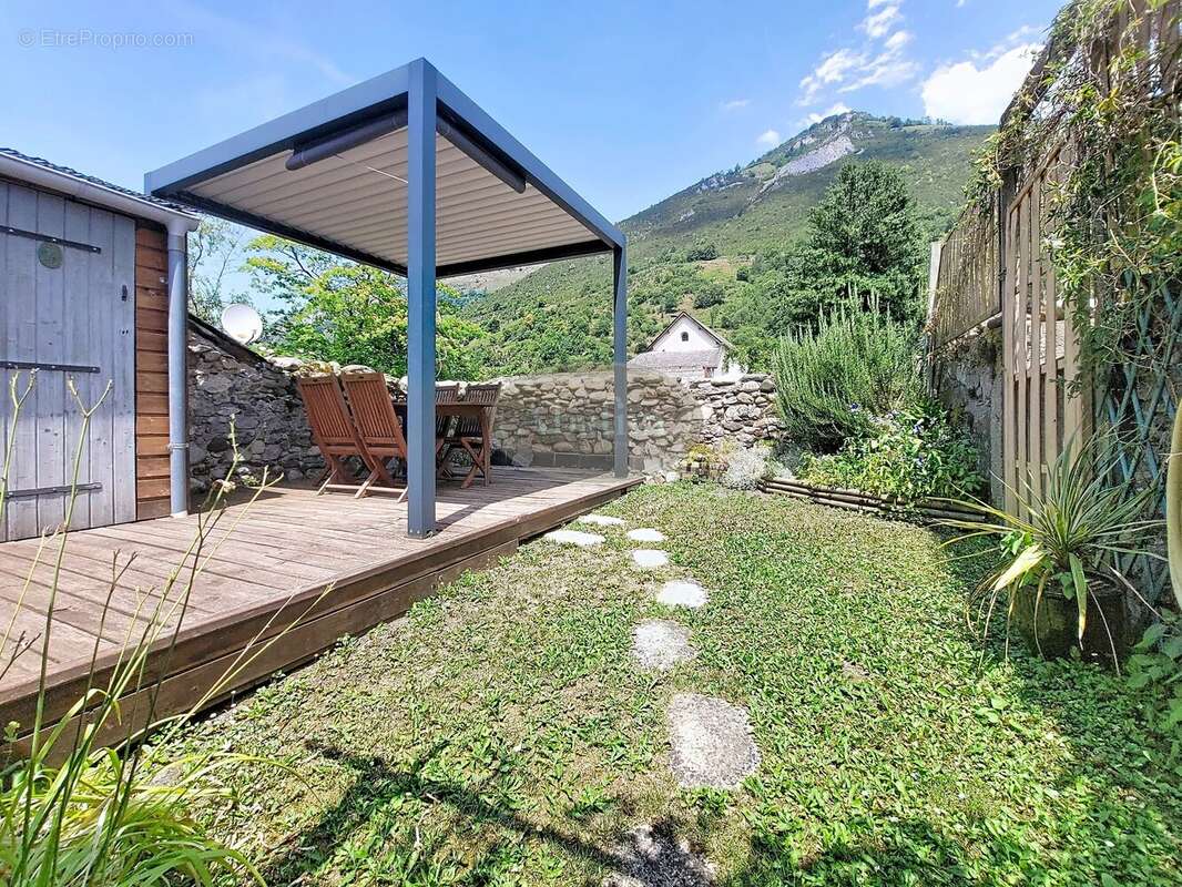 Maison à CAMPAN