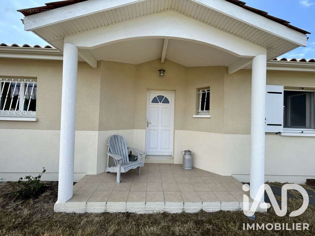 Maison 115 m² à Vensac  - photo 7