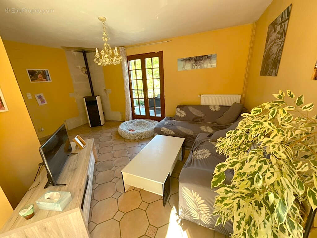 Maison à VITREY-SUR-MANCE