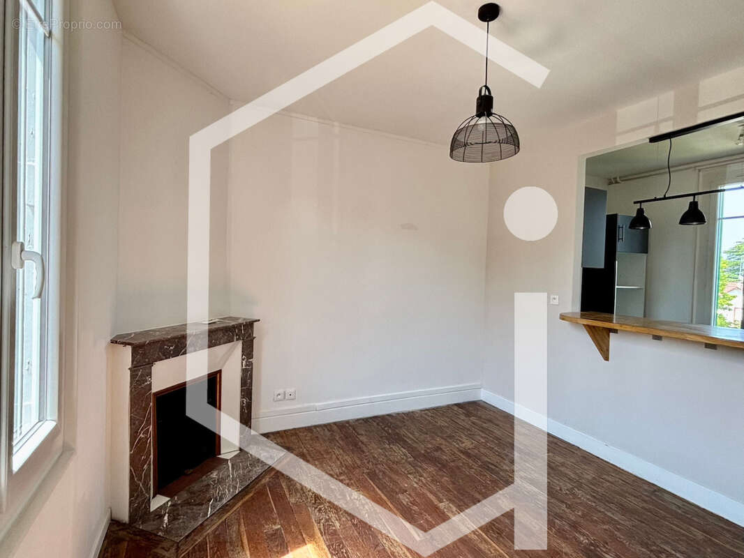 Maison à COSNE-COURS-SUR-LOIRE