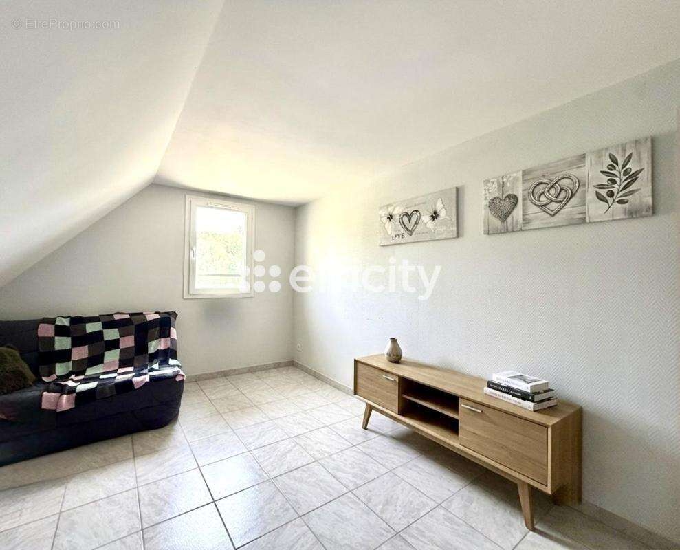 Maison 122 m² à Muret-Et-Crouttes  - photo 12