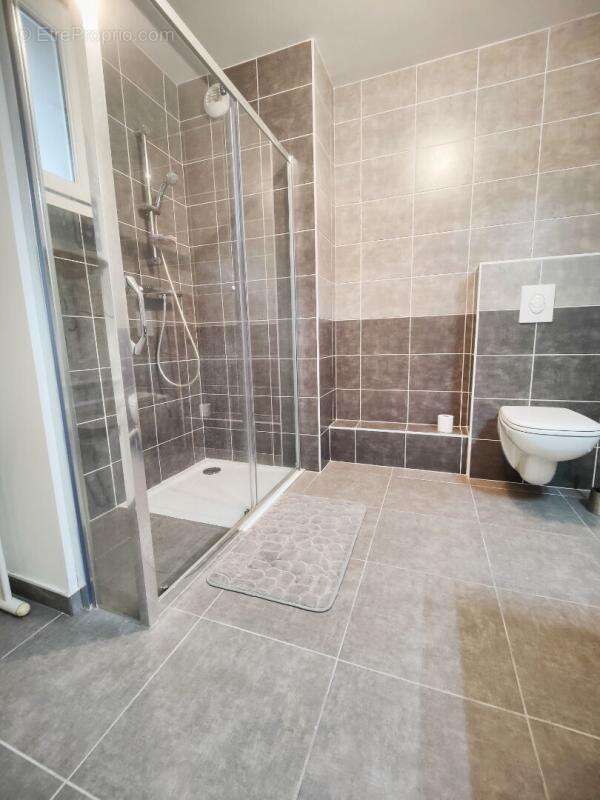 Appartement à MEYLAN