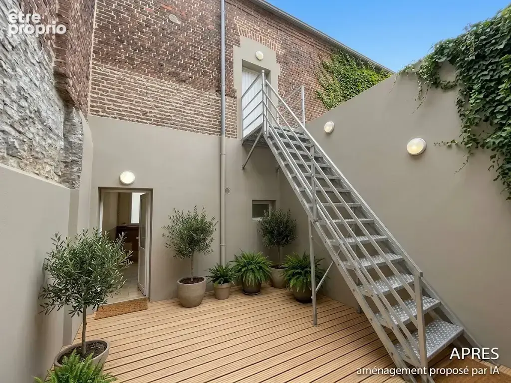 Centre ville, proche des commodités, immeuble de rapport divisé en trois logements!! - photo 5