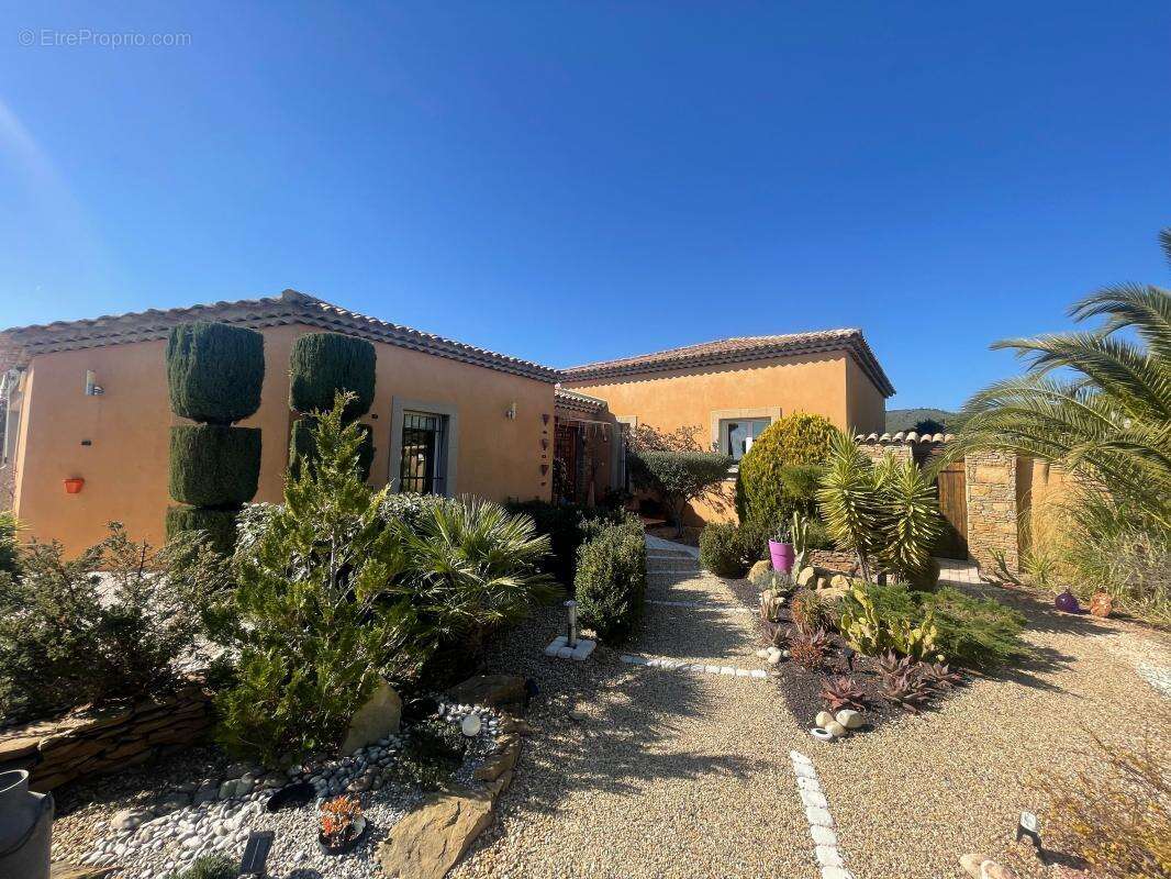 Maison à LA CADIERE-D&#039;AZUR