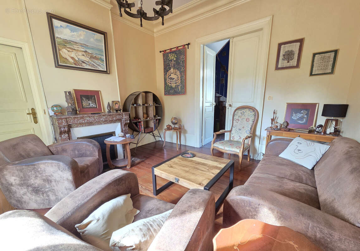 Maison à MOULINS
