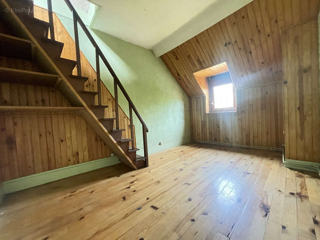 Exclusivité - Maison de ville 65m2 sur un terrain de 405 m2 avec un fort potentiel - photo 7