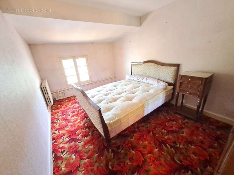 Maison à AUBIE-ET-ESPESSAS