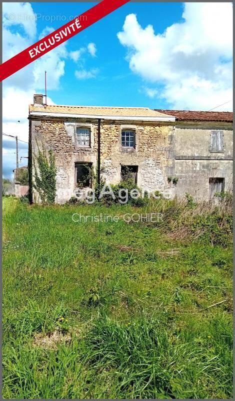 Maison à BRIZAMBOURG