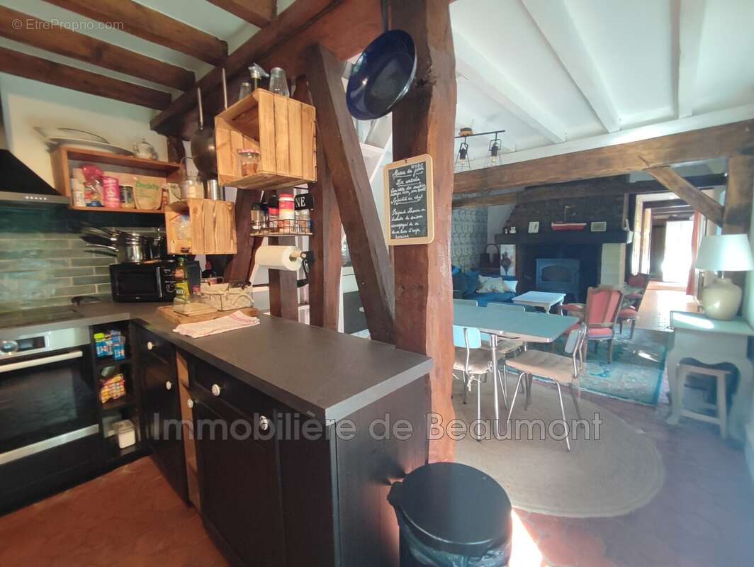 Maison à BEAUMONT-LE-ROGER