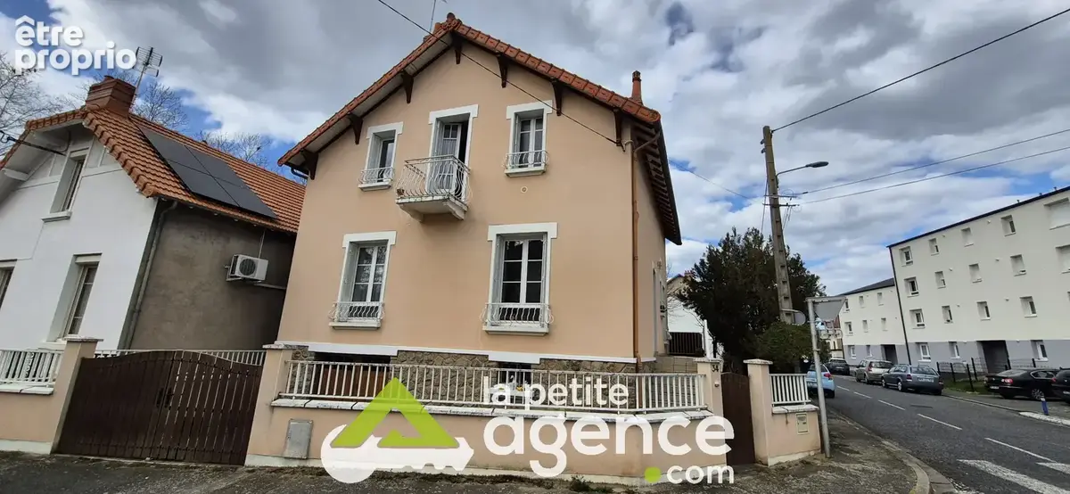 Maison à MONTLUCON