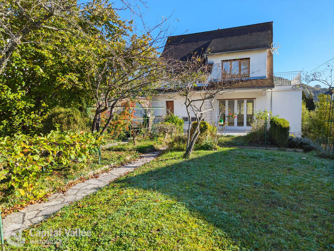 Maison à SAINT-REMY-LES-CHEVREUSE