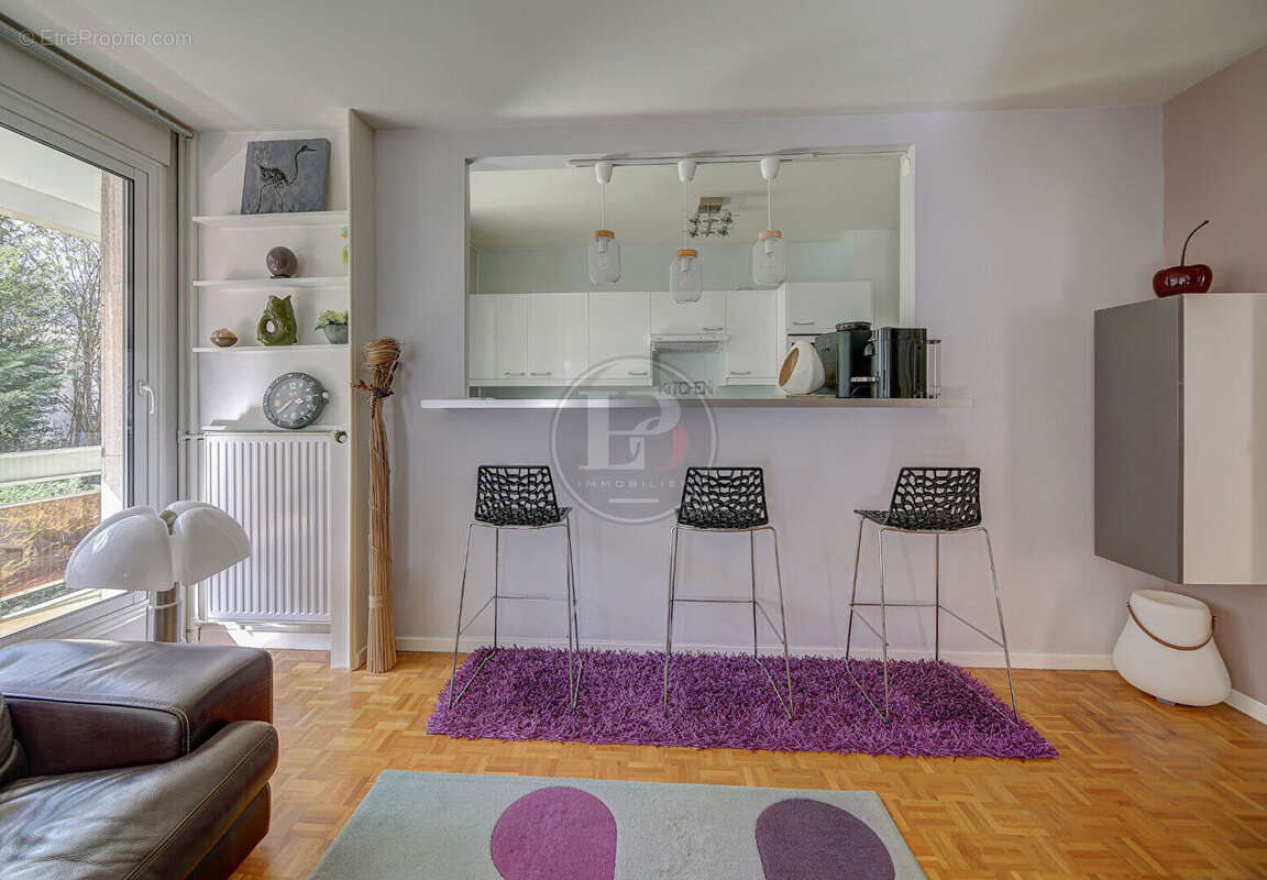 Appartement à MAREIL-MARLY