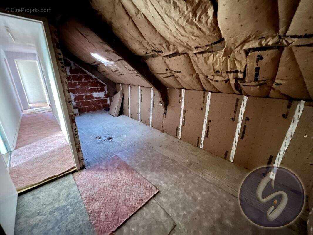 Maison à SAINT-MARCEL