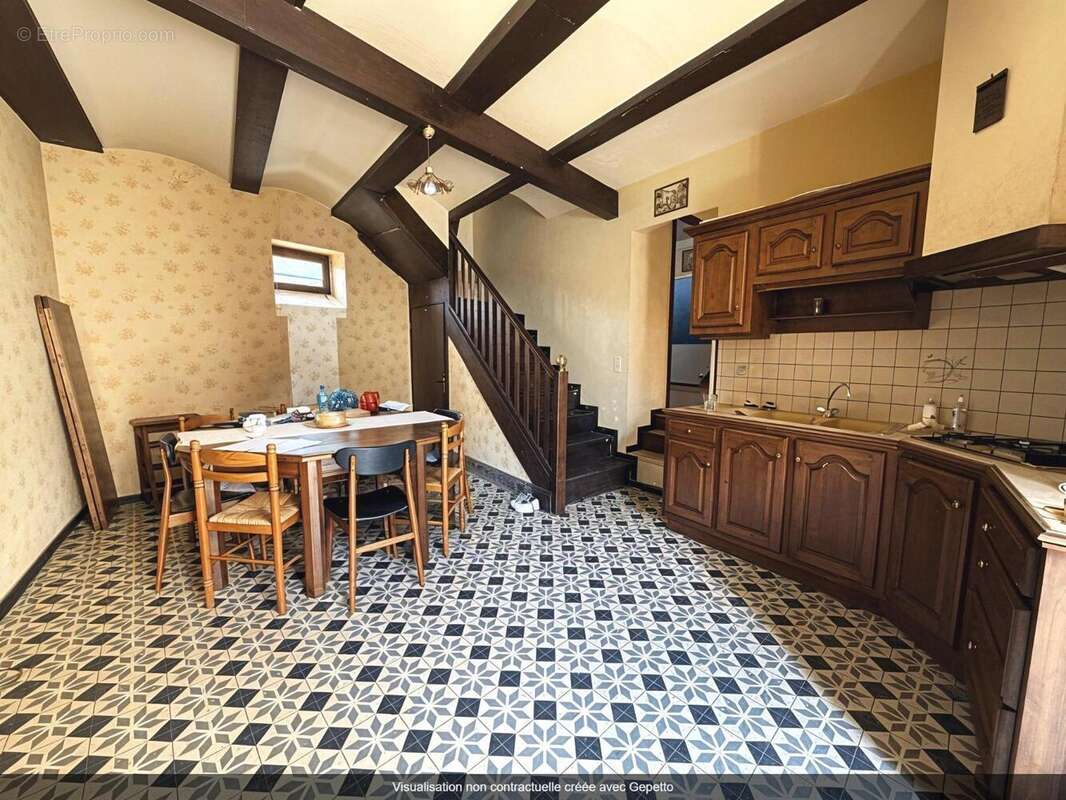   - Maison à VESSEAUX