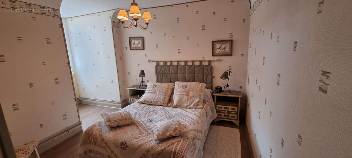 Maison à CHAMPLEMY