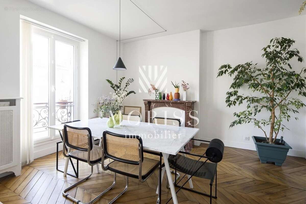 Appartement à PARIS-11E