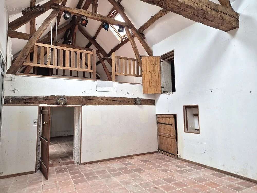 Maison à BEAUNE-LA-ROLANDE