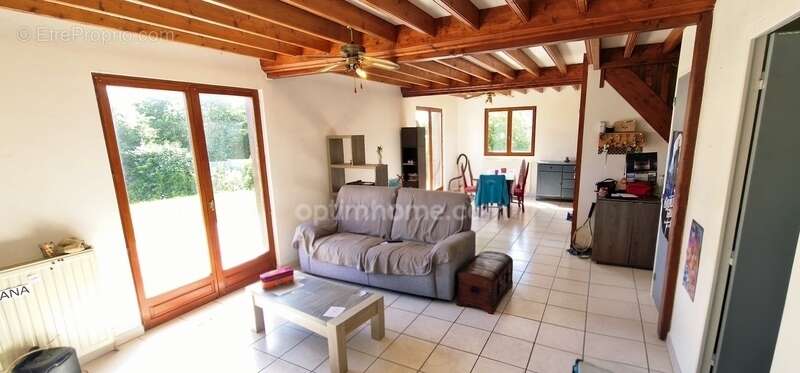 Maison contemporaine 125 m², Terrain de 1600 m² – DPE A – 4/5 ch. + sous-sol – Plein Sud à 2.5 km des commodités et 10 mn de St  - photo 8