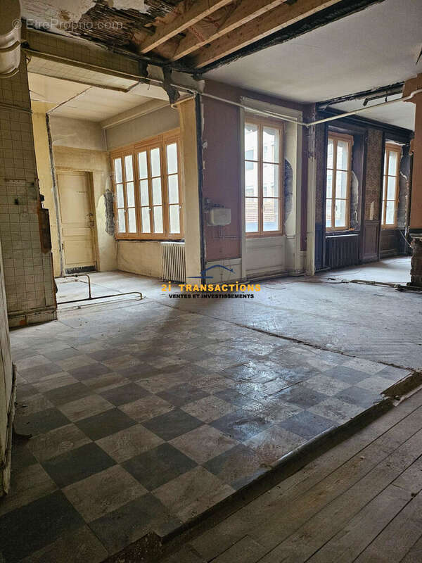 Appartement à SAINT-ETIENNE
